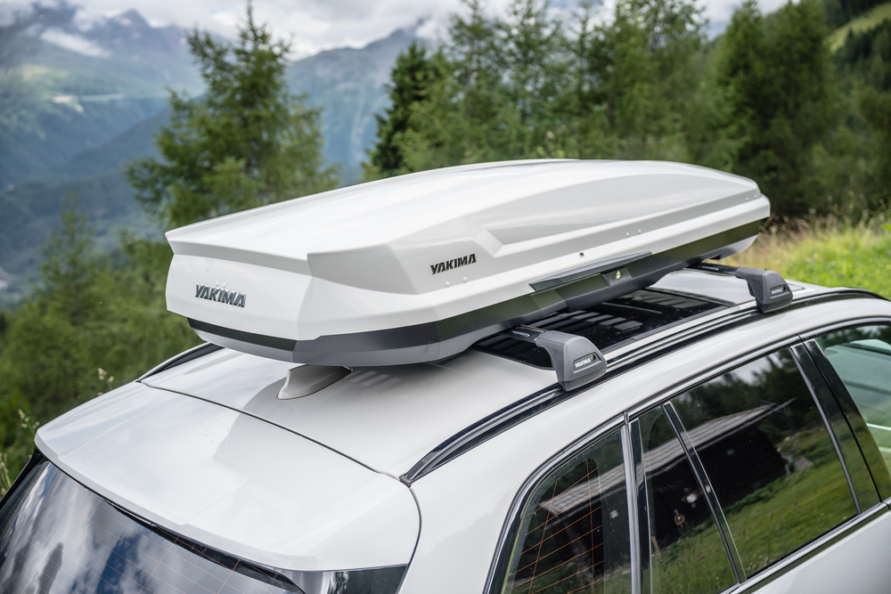 Autobox YAKIMA SkyTour 310 bílý lesklý